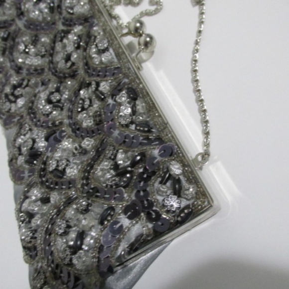 Silver Grey Sequined Evening Shoulder Bag - Picture 3 of 9
